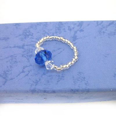 蓝水晶白米珠手编绳戒指